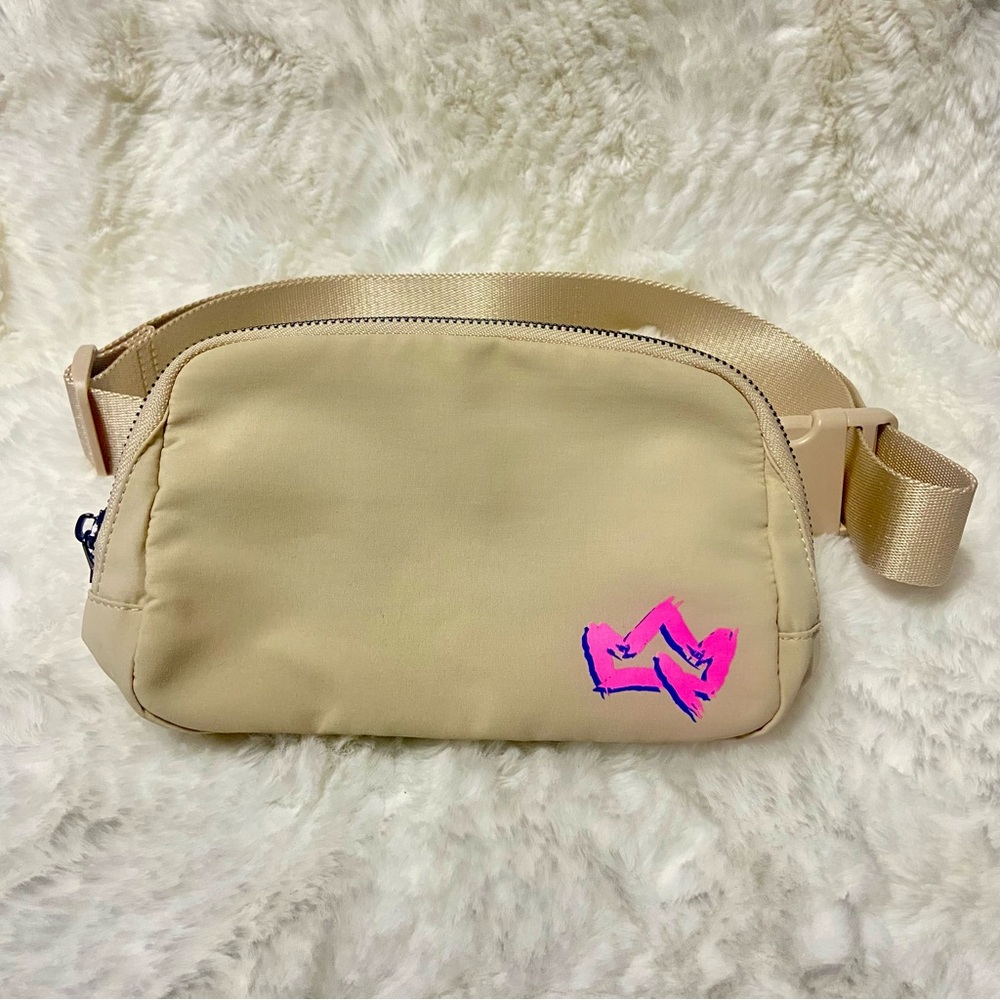 Primal Queen Chic Cream Nylon Fanny Pack